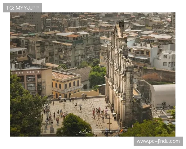 大三巴网：澳门旅游必看指南，详细介绍大三巴牌坊的历史故事与拍照技巧